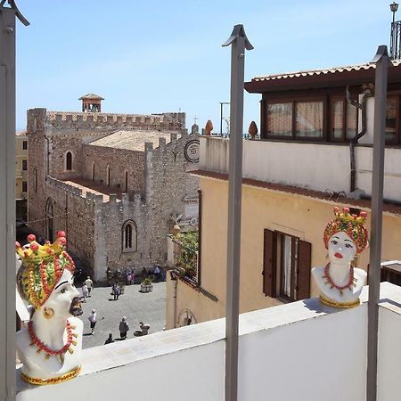 Casa Fresta Bed & Breakfast Taormina Bagian luar foto